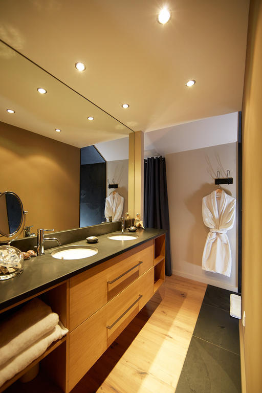 Les Chambres De L'Oustalet, Chambres D'Hotes Et Restaurant Etoile Gigondas Cameră foto